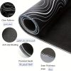 1eba2166-23af-41de-bf15-4db3e06cc187.jpg Extra-Large Gaming Mouse Pad – تصميم أنيق أبيض وأسود لعشاق الـSetup النظيف