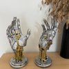 4f2a5a10-c11e-4398-b0dc-0a60302d8629.jpg Cyberpunk Controller Stand – حامل عصري بتصميم سايبربانك ثلاثي الأبعاد