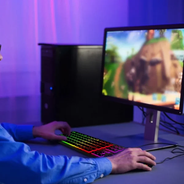 S085aaf76f21948f89bf61ce12bb29ab6H-1.webp لوحة مفاتيح RGB مضيئة وسلكية لجميع الأجهزة