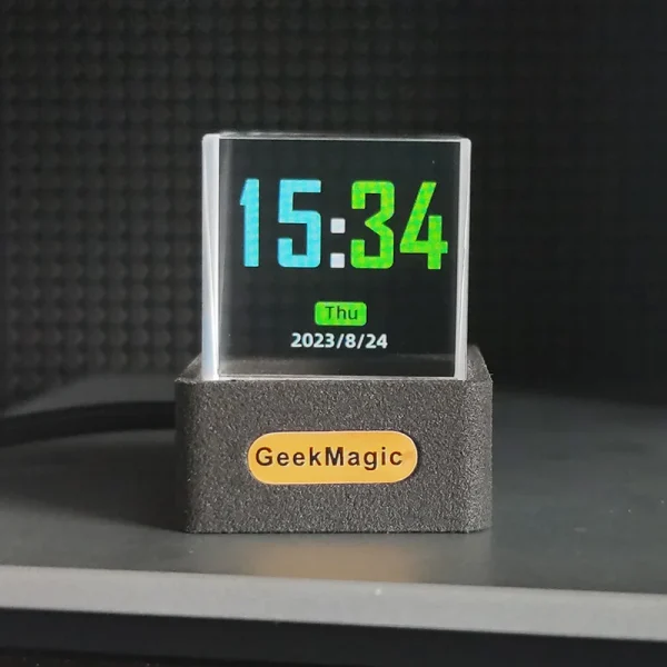 S74a4cc45d2574beabdda8cfb0c8fe743h-1.webp GeekMagic HelloCubic-Lite — ساعة رقمية ذكية بتصميم هولوجرافي