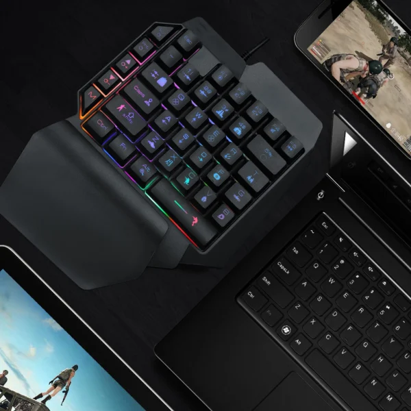 Sbfcd050289534072b790ec56be91e5056-1.webp RGB F6 Wired Gaming Keyboard – لوحة مفاتيح ألعاب بيد واحدة