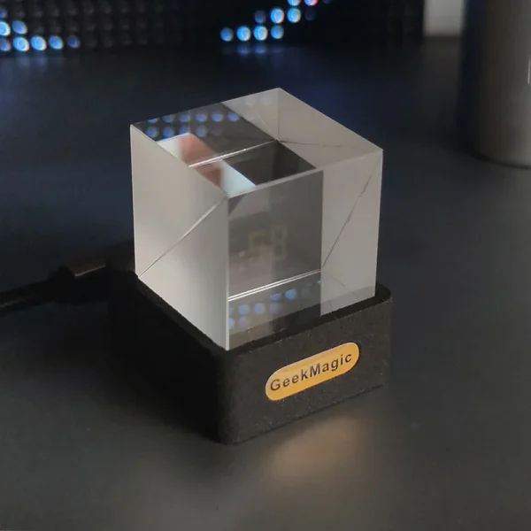 Sf0f8303253514d30ad6c87112d8daa45m-2.webp GeekMagic HelloCubic-Lite — ساعة رقمية ذكية بتصميم هولوجرافي
