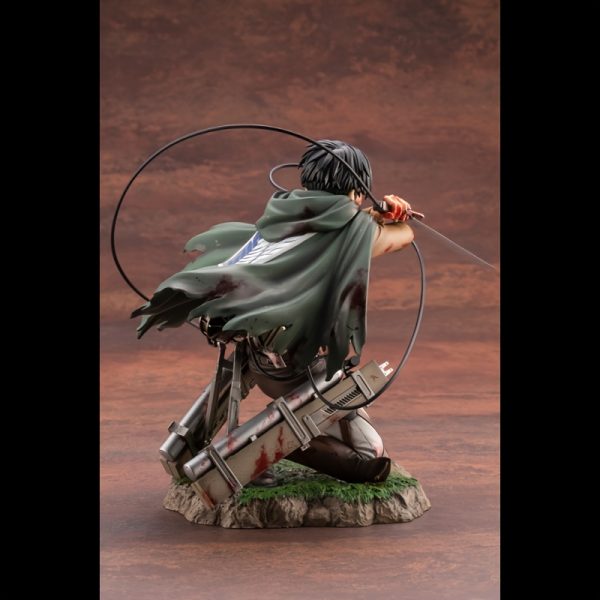 e5d2483c-f4da-483f-b94c-bc9b545ed28a.jpg Levi – Attack on Titan Collectible Figure